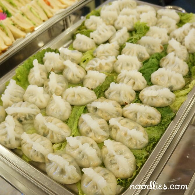steamed vegetarian dumplings