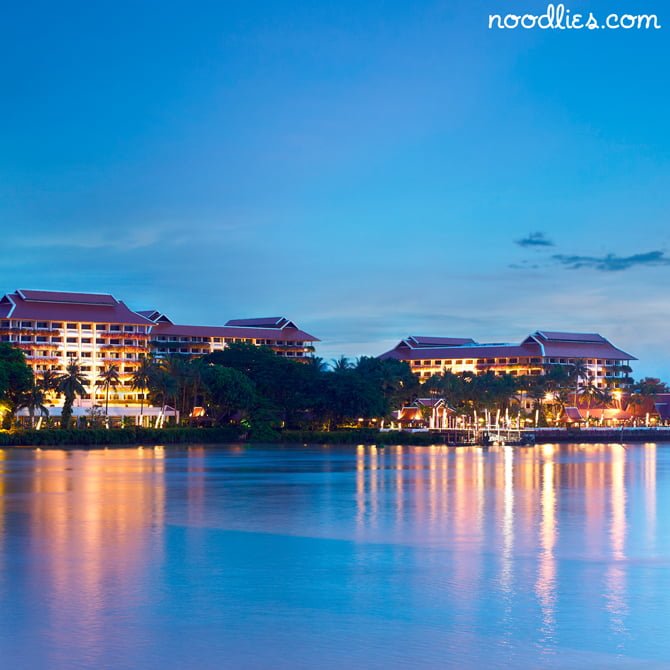anantara bangkok riverside resort and spa