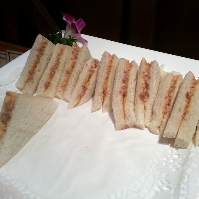 nathan hotel breakfast sandwich