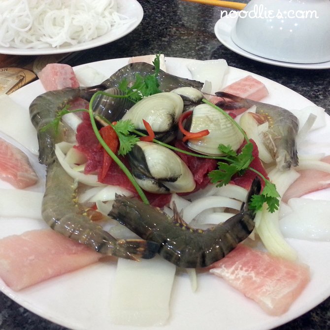 Lau Vietnamese hotpot seafood