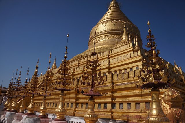 shwezigon pagoda, nyaung-u, bagan, myanmar